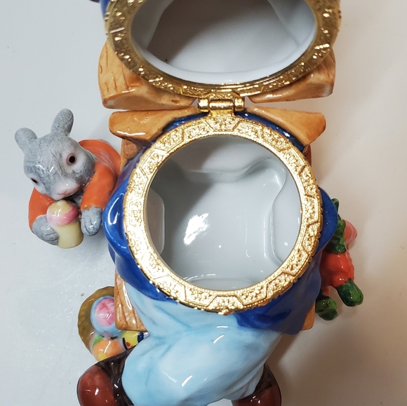 CWC Peter Rabbit Hinged Trinket Box - Picture 14 of 15